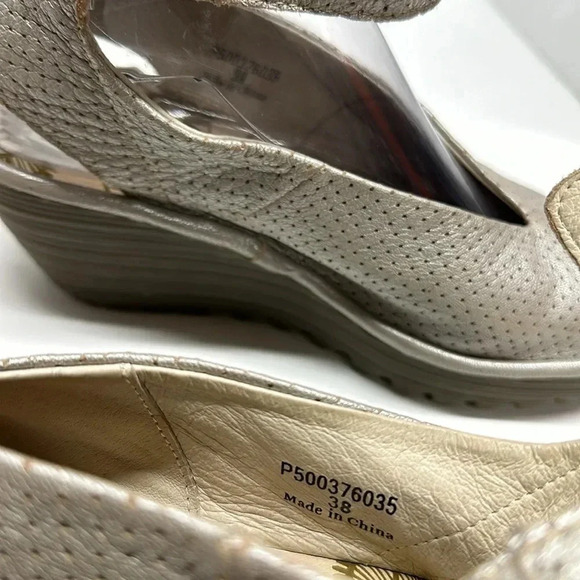 Fly London Yala Perforated Leather Wedge Lug Sandals Peep Toe  Silver Size 38 8 - Picture 10 of 12
